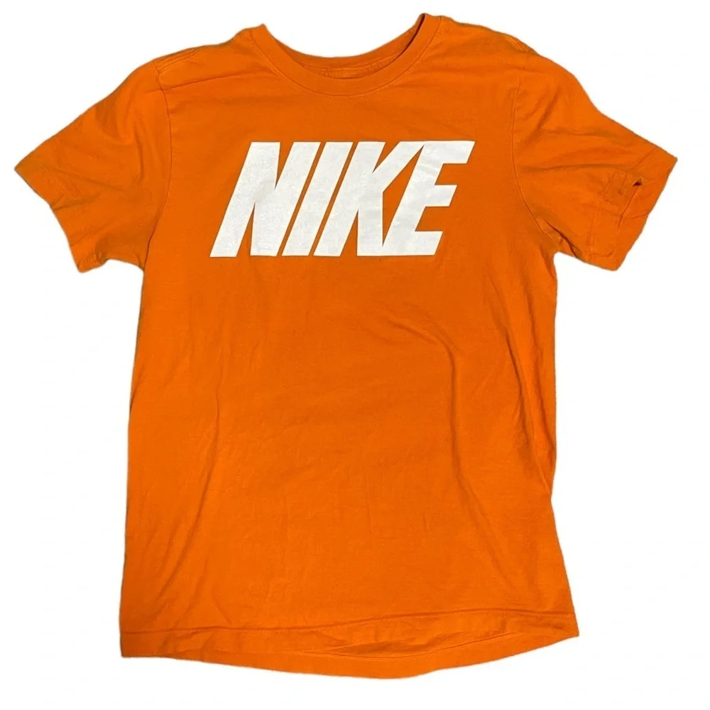 Nike Men’s Orange Small Short Sleeve Shirt